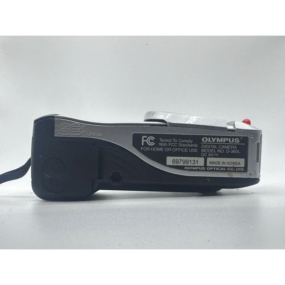 Olympus Camedia D-360L 1.3MP Digital Camera Y2K Untested for parts/repair